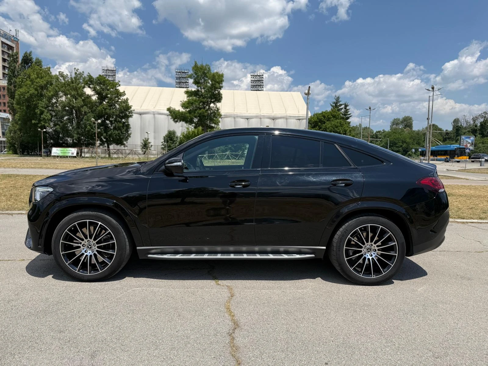 Mercedes-Benz GLE 350 d Coupe 4MATIC AMG Line - изображение 2