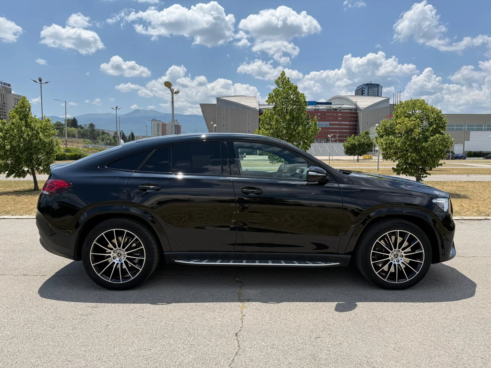 Mercedes-Benz GLE 350 d Coupe 4MATIC AMG Line - изображение 7