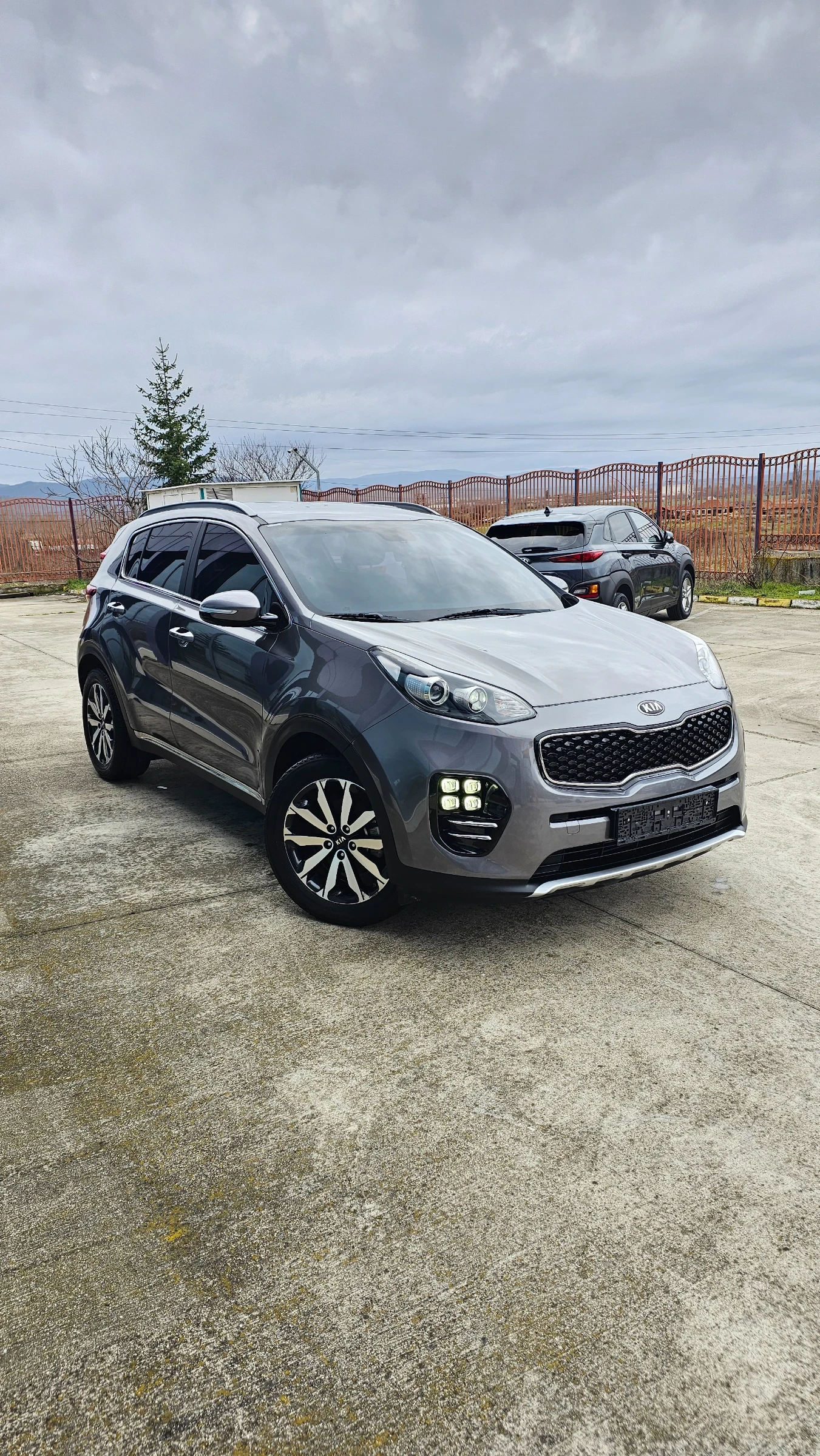 Kia Sportage NOBLESSE Изпълнение, 104000км пробег, снимка 2 - Автомобили и джипове - 53192825