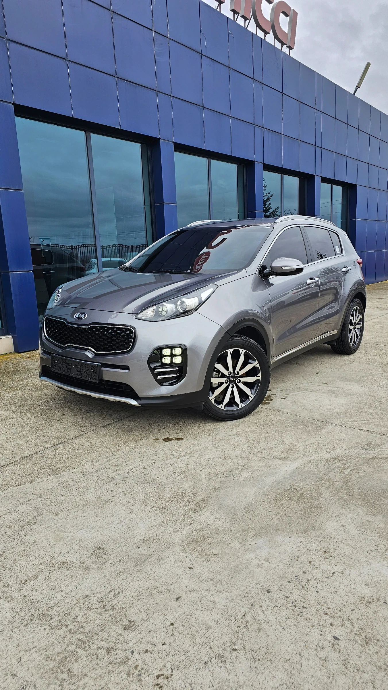 Kia Sportage NOBLESSE Изпълнение, 104000км пробег