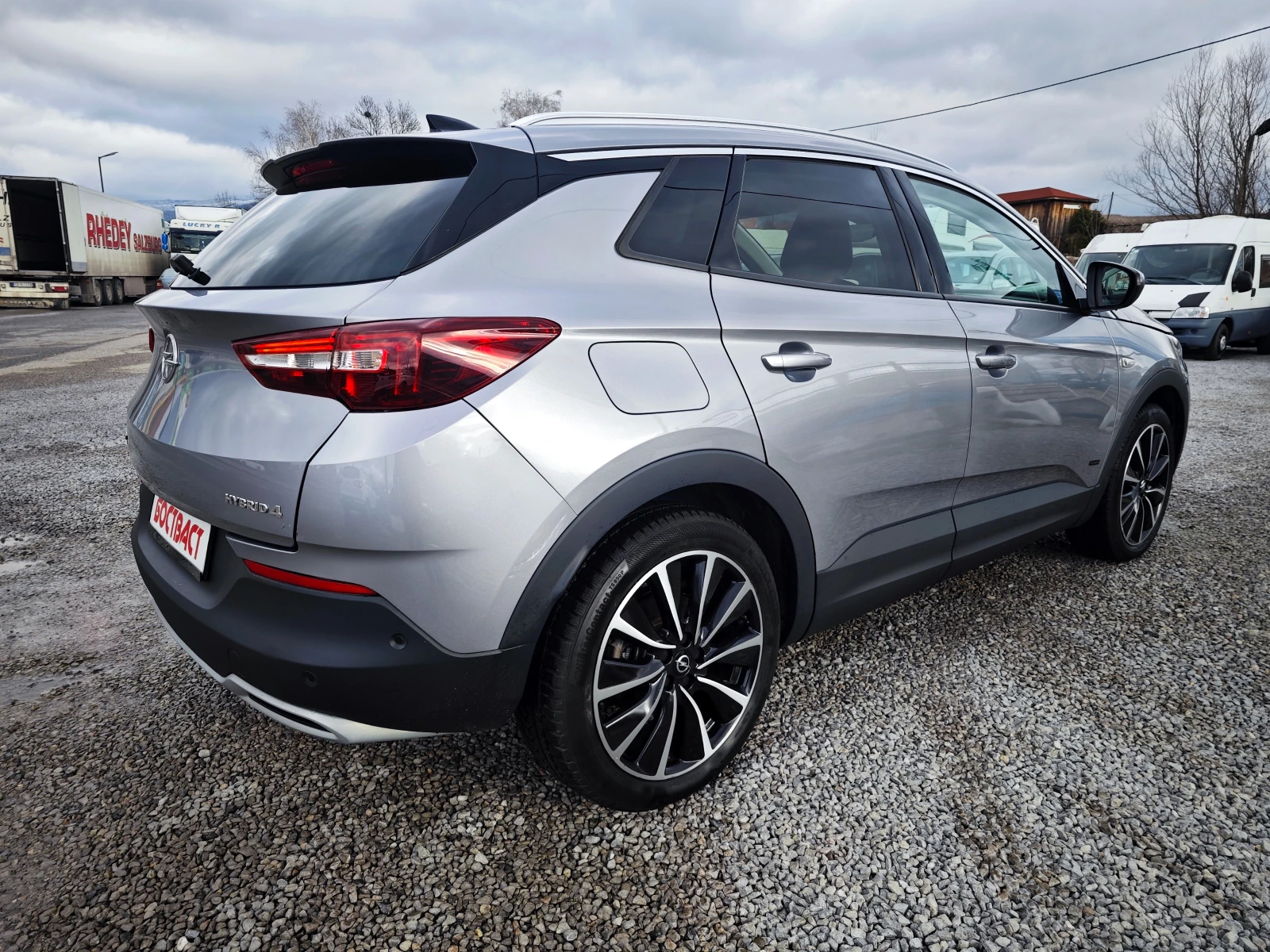 Opel Grandland X 1.6 4x4 Plug-in Hybrid 4 - изображение 4