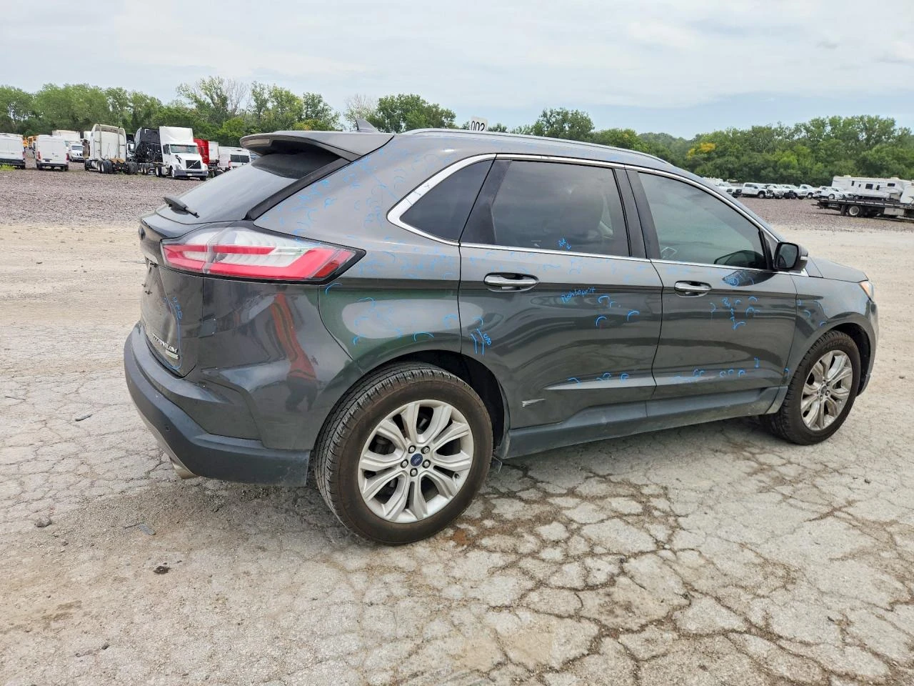 Ford Edge 2.0l Titanium, снимка 3 - Автомобили и джипове - 56040552