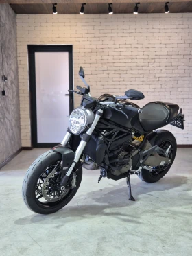 Ducati Monster 821 ABS 29000км! СЕРВИЗНА ИСТ. Нов внос ШВЕЙЦАРИЯ!, снимка 3