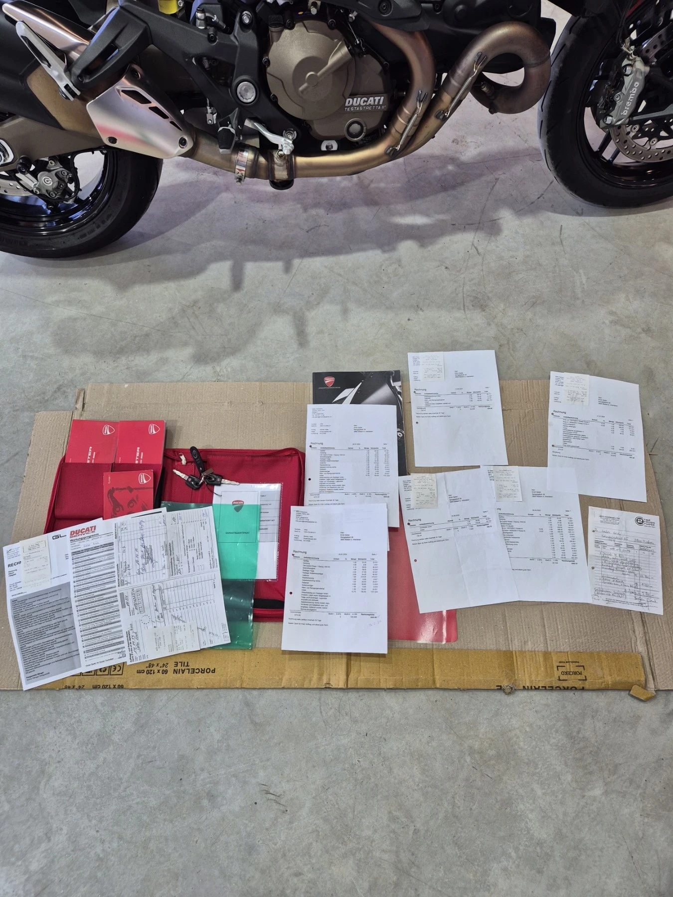 Ducati Monster 821 ABS 29000км! СЕРВИЗНА ИСТ. Нов внос ШВЕЙЦАРИЯ!, снимка 15 - Мотоциклети и мототехника - 54111458