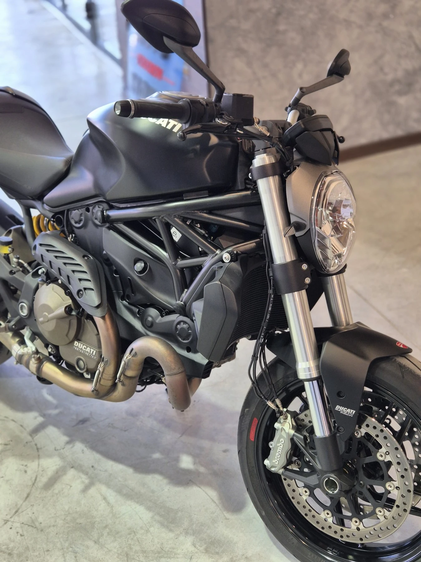 Ducati Monster 821 ABS 29000км! СЕРВИЗНА ИСТ. Нов внос ШВЕЙЦАРИЯ!, снимка 9 - Мотоциклети и мототехника - 54111458