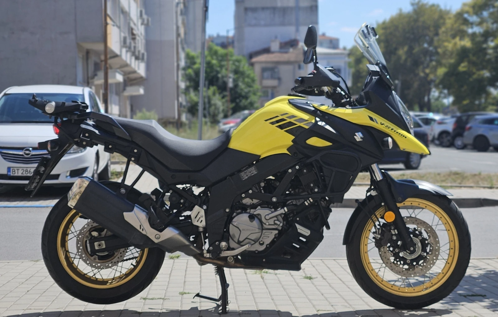 Suzuki V-strom XT