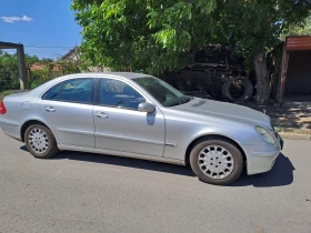 Mercedes-Benz E 220, снимка 7