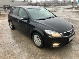 Kia Ceed 1.6/6ск./Отлична , снимка 2