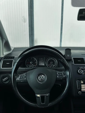 Обява за продажба на VW Touran * CrossTouran* Pano/Navi/Печка/З.Камера/Кожа ~17 790 лв. - изображение 8