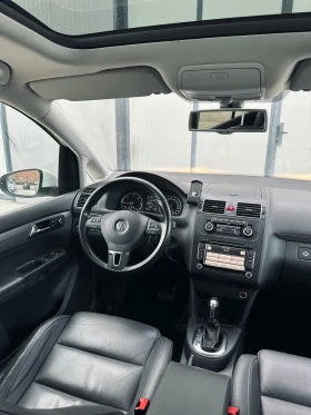 Обява за продажба на VW Touran * CrossTouran* Pano/Navi/Печка/З.Камера/Кожа ~17 790 лв. - изображение 6