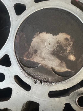 Mazda 5 2.0i проблем в мотор, снимка 7