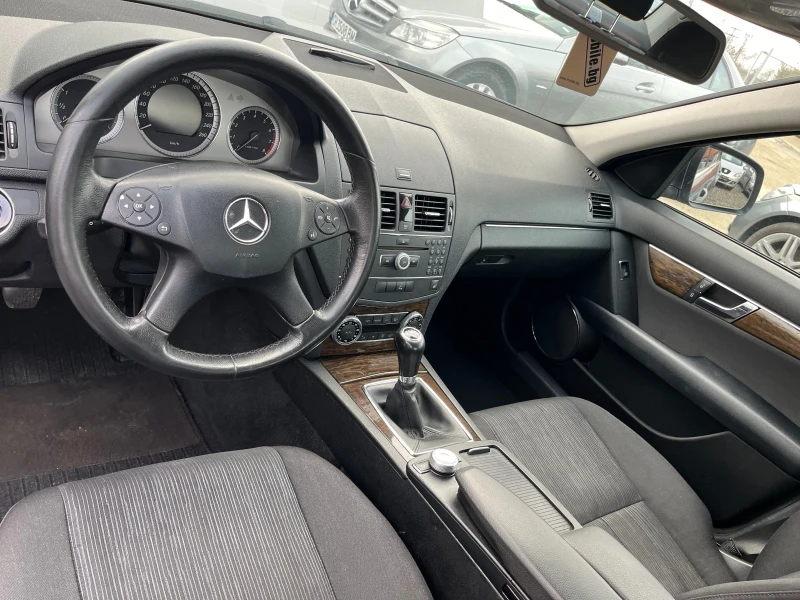 Mercedes-Benz C 180 Kompressor Elegance, снимка 8 - Автомобили и джипове - 46931137