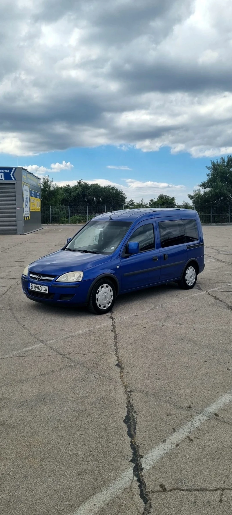 Opel Combo 1.6 Фабричен Метан + LPG, снимка 1 - Автомобили и джипове - 49523059