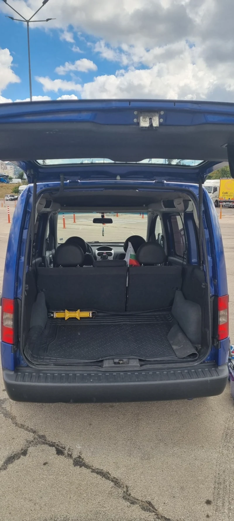 Opel Combo 1.6 Фабричен Метан, снимка 10 - Автомобили и джипове - 48090375