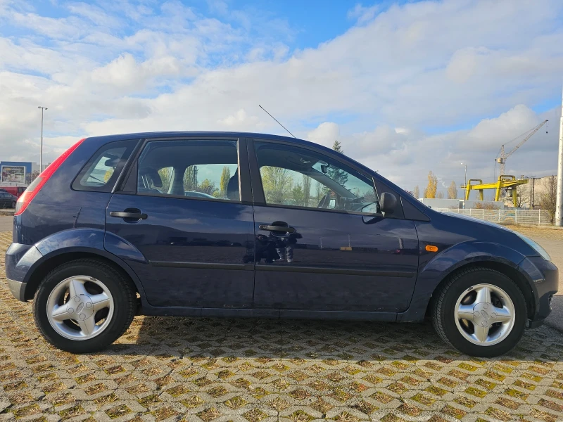 Ford Fiesta, снимка 3 - Автомобили и джипове - 48216016