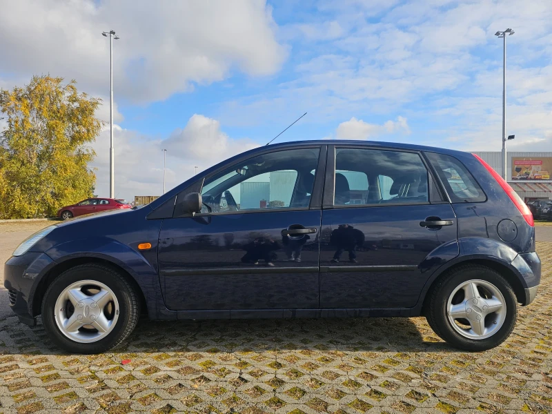 Ford Fiesta, снимка 2 - Автомобили и джипове - 48216016