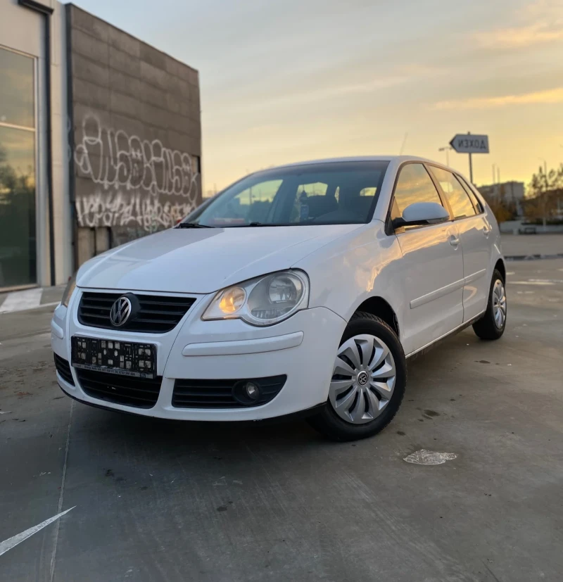 VW Polo 1.4i * КЛИМАТИК* ЕВРО 4, снимка 2 - Автомобили и джипове - 48212411