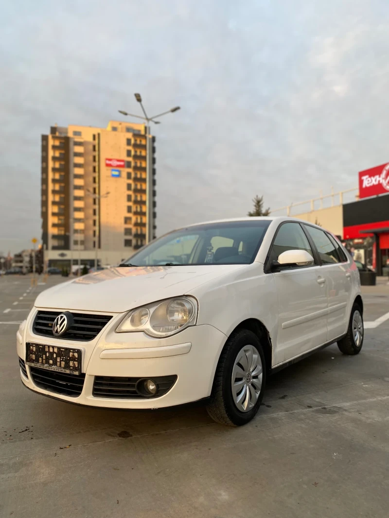 VW Polo 1.4i * КЛИМАТИК* ЕВРО 4, снимка 1 - Автомобили и джипове - 48212411