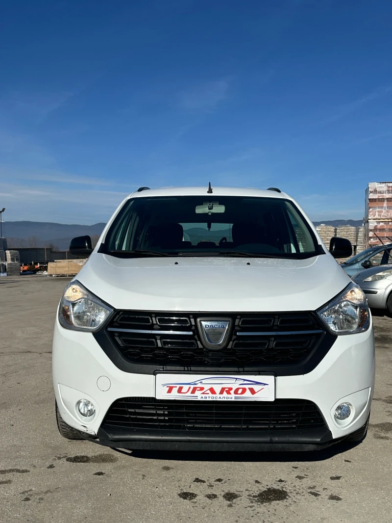 Dacia Lodgy 7 местна Топ състояние, снимка 1 - Автомобили и джипове - 48833207