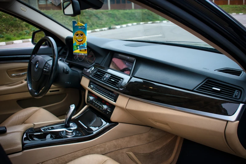 BMW 535 535i xDrive , снимка 12 - Автомобили и джипове - 52131826