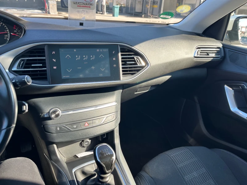 Peugeot 308 SW 1.5, снимка 10 - Автомобили и джипове - 52297115