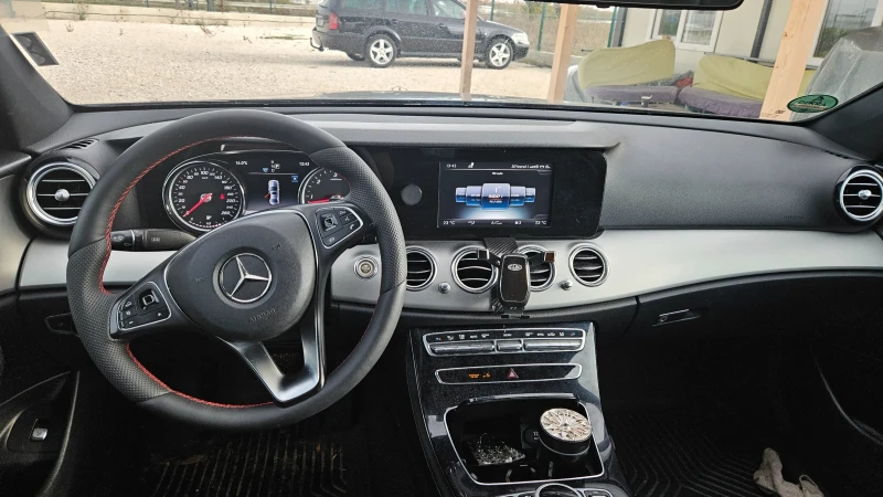 Mercedes-Benz E 200 W213, снимка 9 - Автомобили и джипове - 52315295