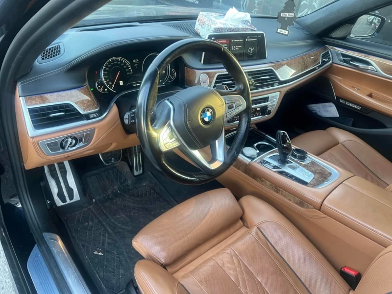 BMW 750 * 750i xDrive * CARFAX * ЦЕНА ДО БГ, снимка 6 - Автомобили и джипове - 53035285