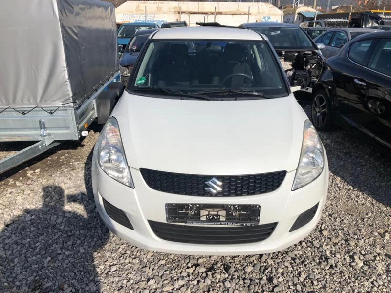 Suzuki Swift 1.3, снимка 1 - Автомобили и джипове - 46610629