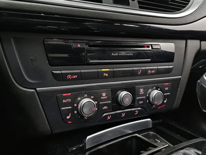 Audi A7 40 Tfsi Quattro Sport, снимка 15 - Автомобили и джипове - 55389812