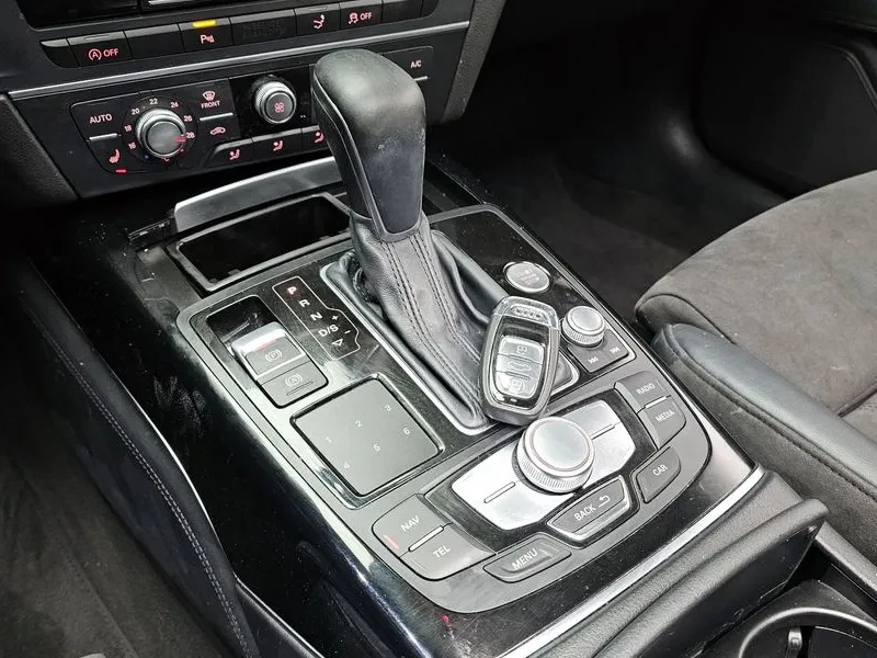 Audi A7 40 Tfsi Quattro Sport, снимка 9 - Автомобили и джипове - 55389812