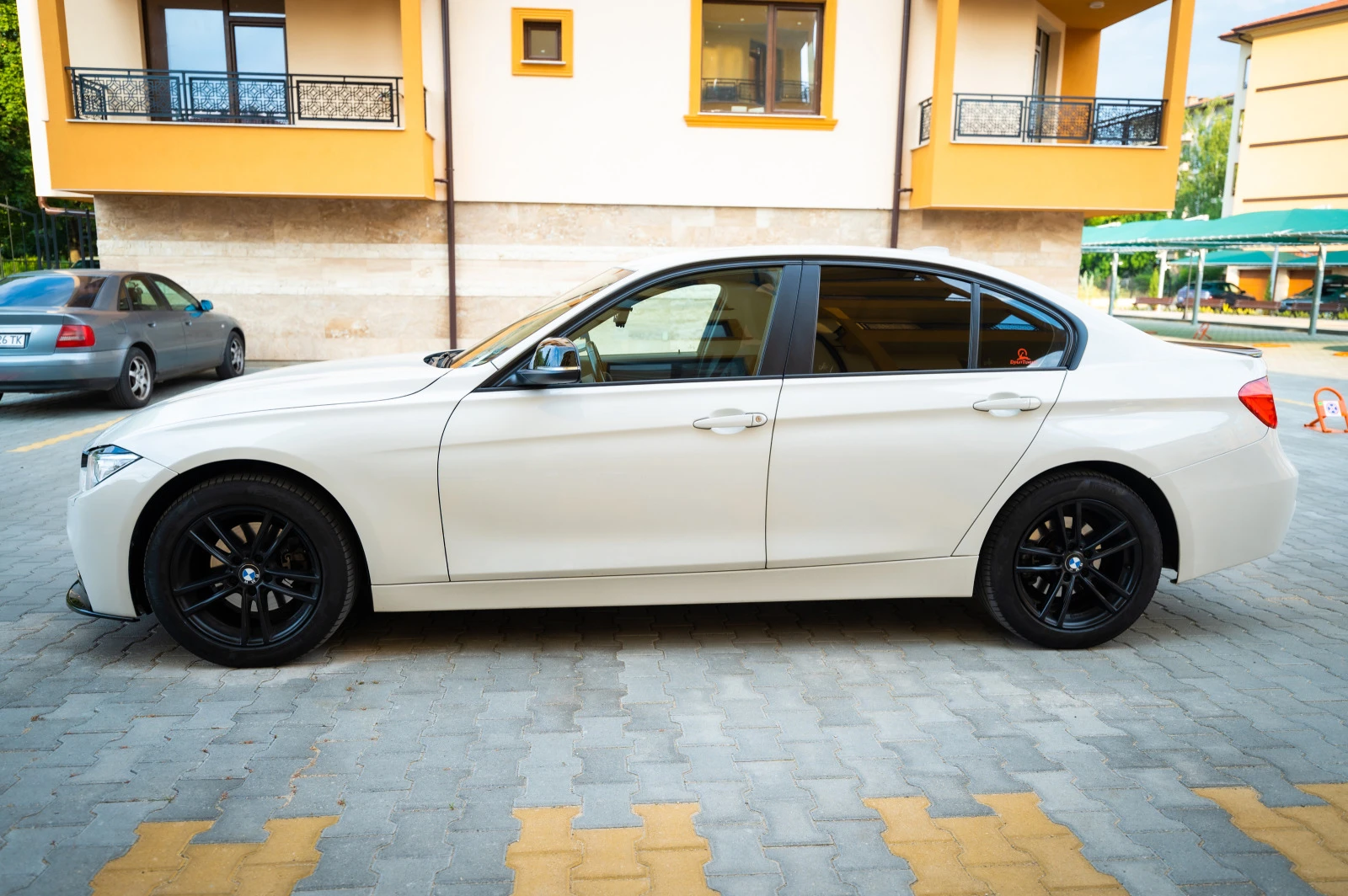 BMW 320 xDrive , M Performance Pack - изображение 4