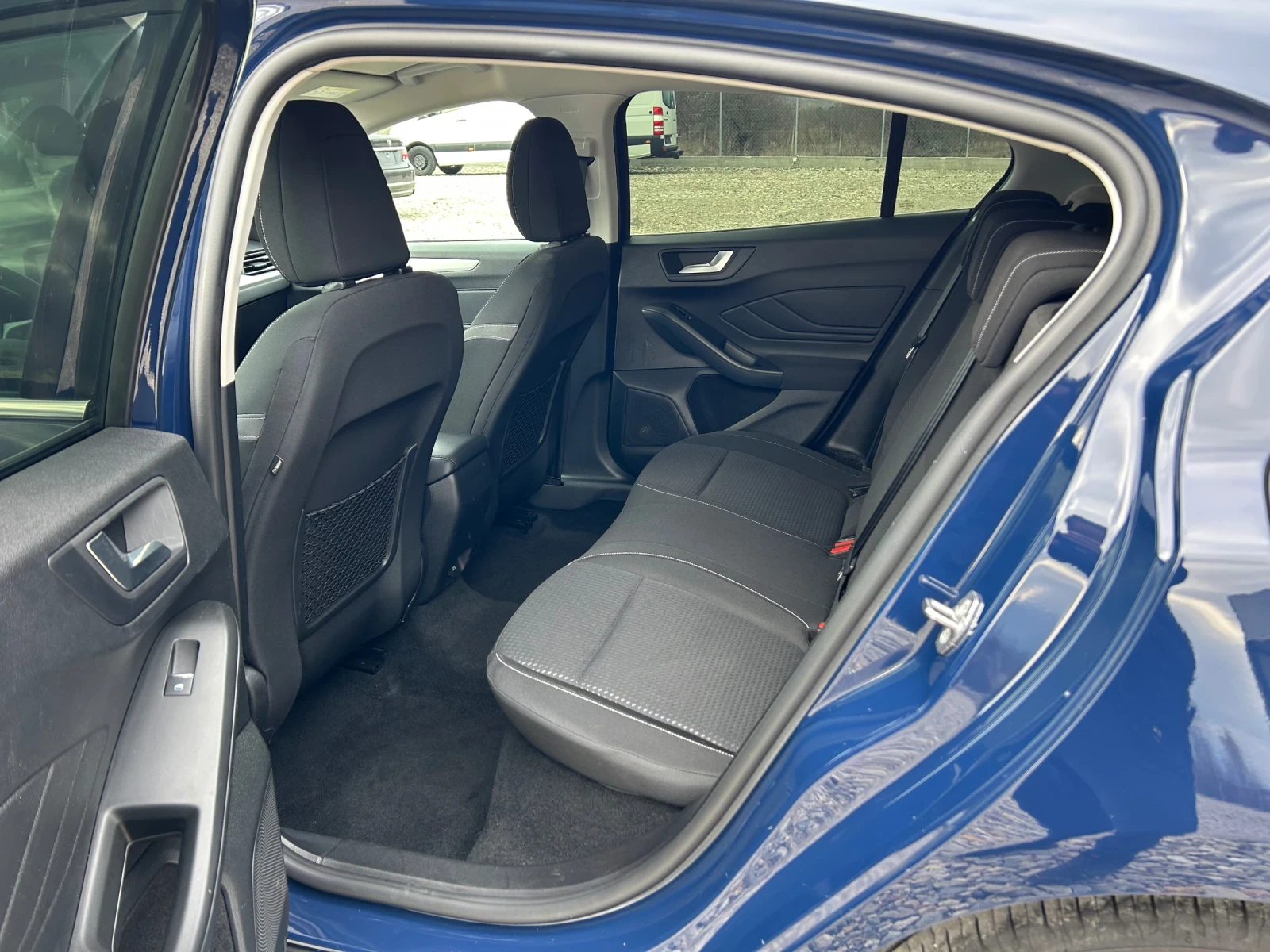 Ford Focus 1.5 TDCI  | Mobile.bg — изображение 12