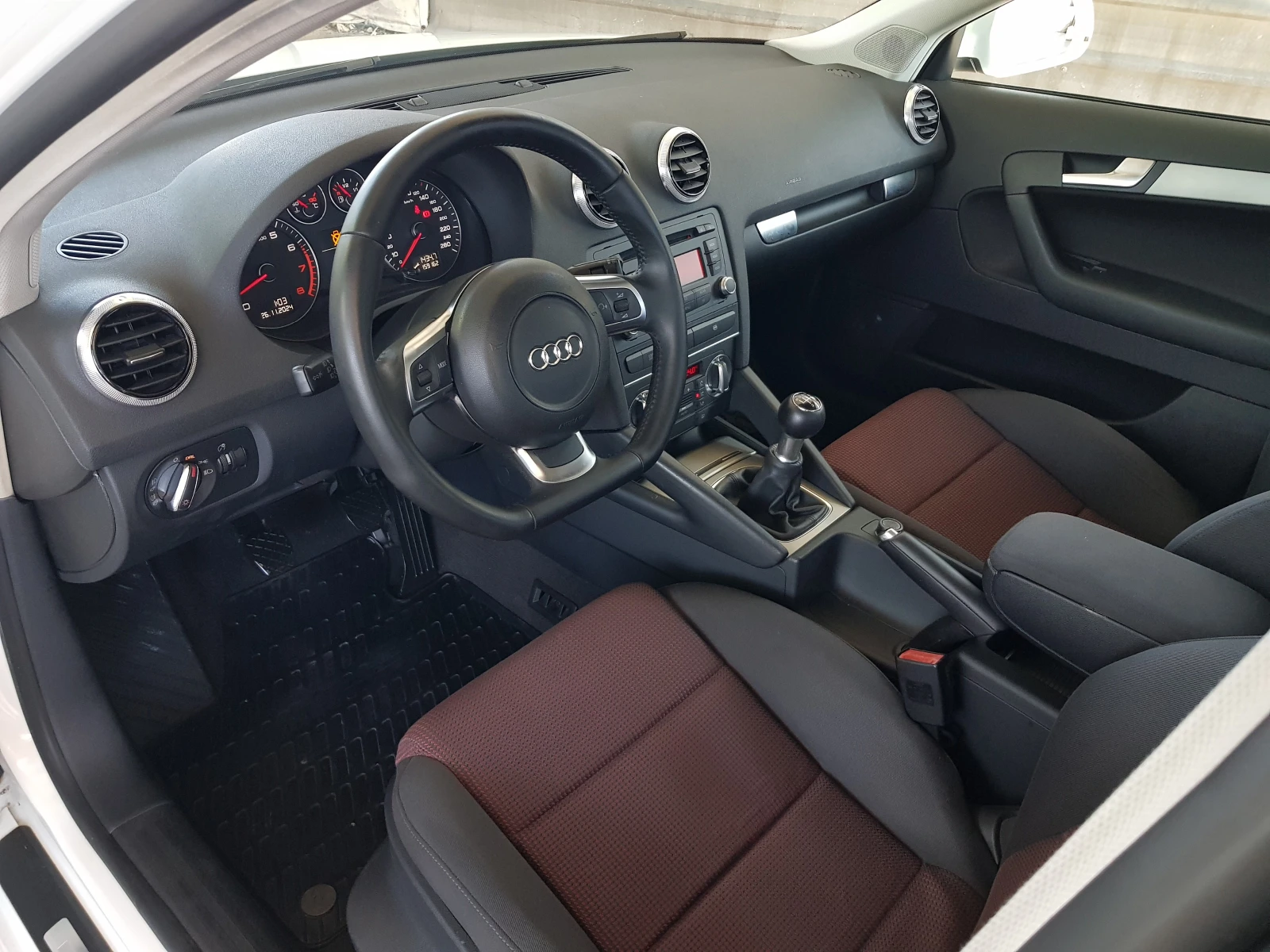 Audi A3 S3-ПАКЕТ FACELIFT БЕНЗИН 159162 КМ EURO 5A ЛИЗИНГ - изображение 9