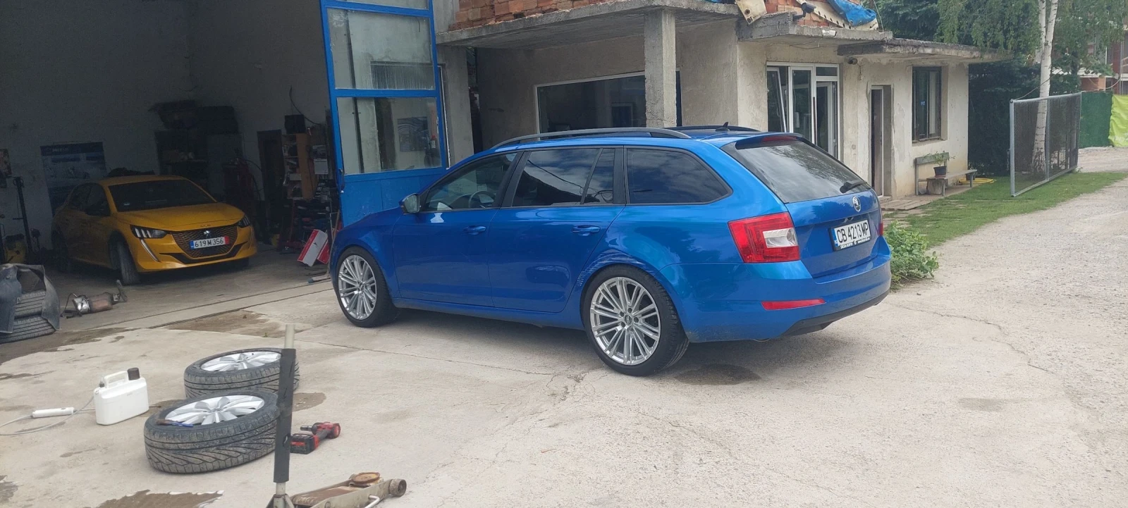 Skoda Octavia Octavia 3 2.0tdi 150k.c. DSG6 - изображение 10