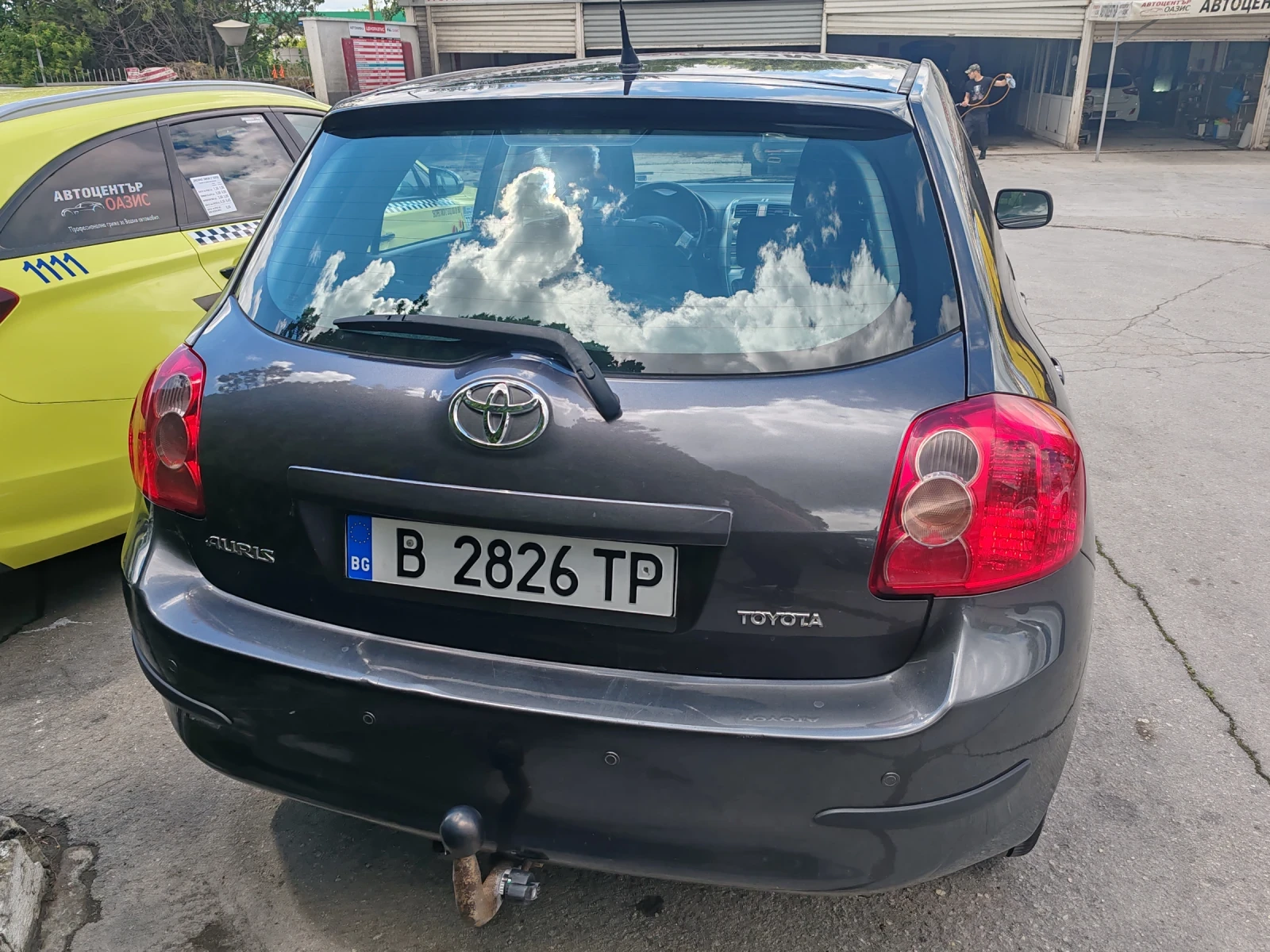 Toyota Auris  - изображение 2