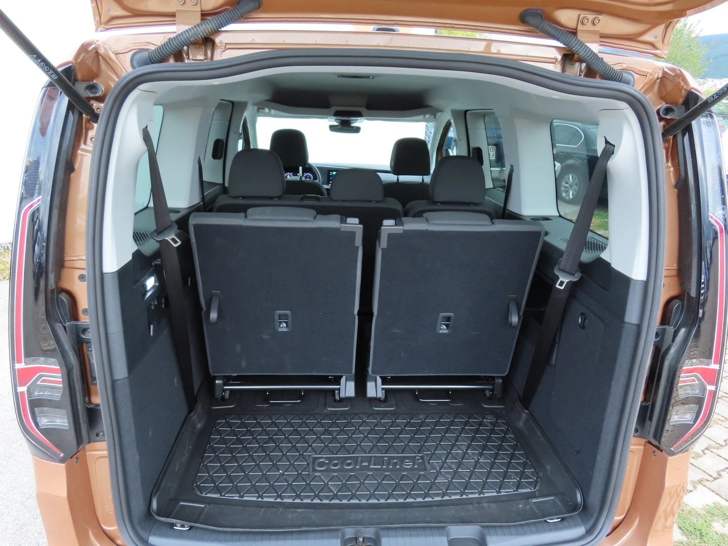 VW Caddy Maxi TDI 7 ����� | Mobile.bg � ����������� 15