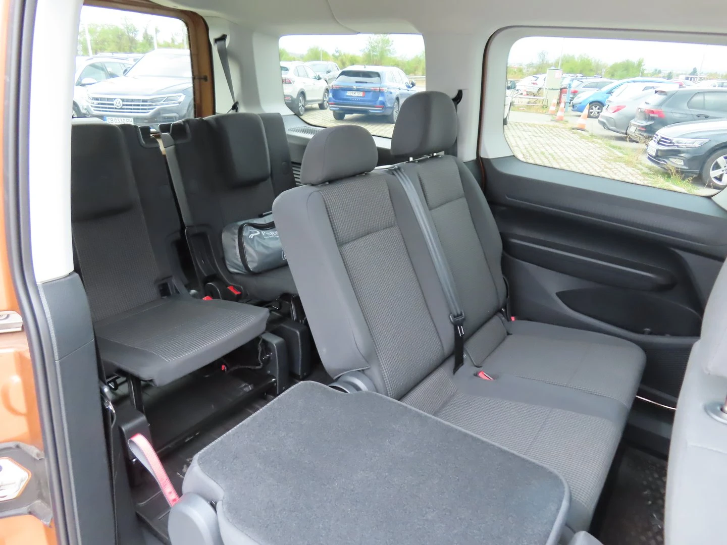 VW Caddy Maxi TDI 7 ����� | Mobile.bg � ����������� 14