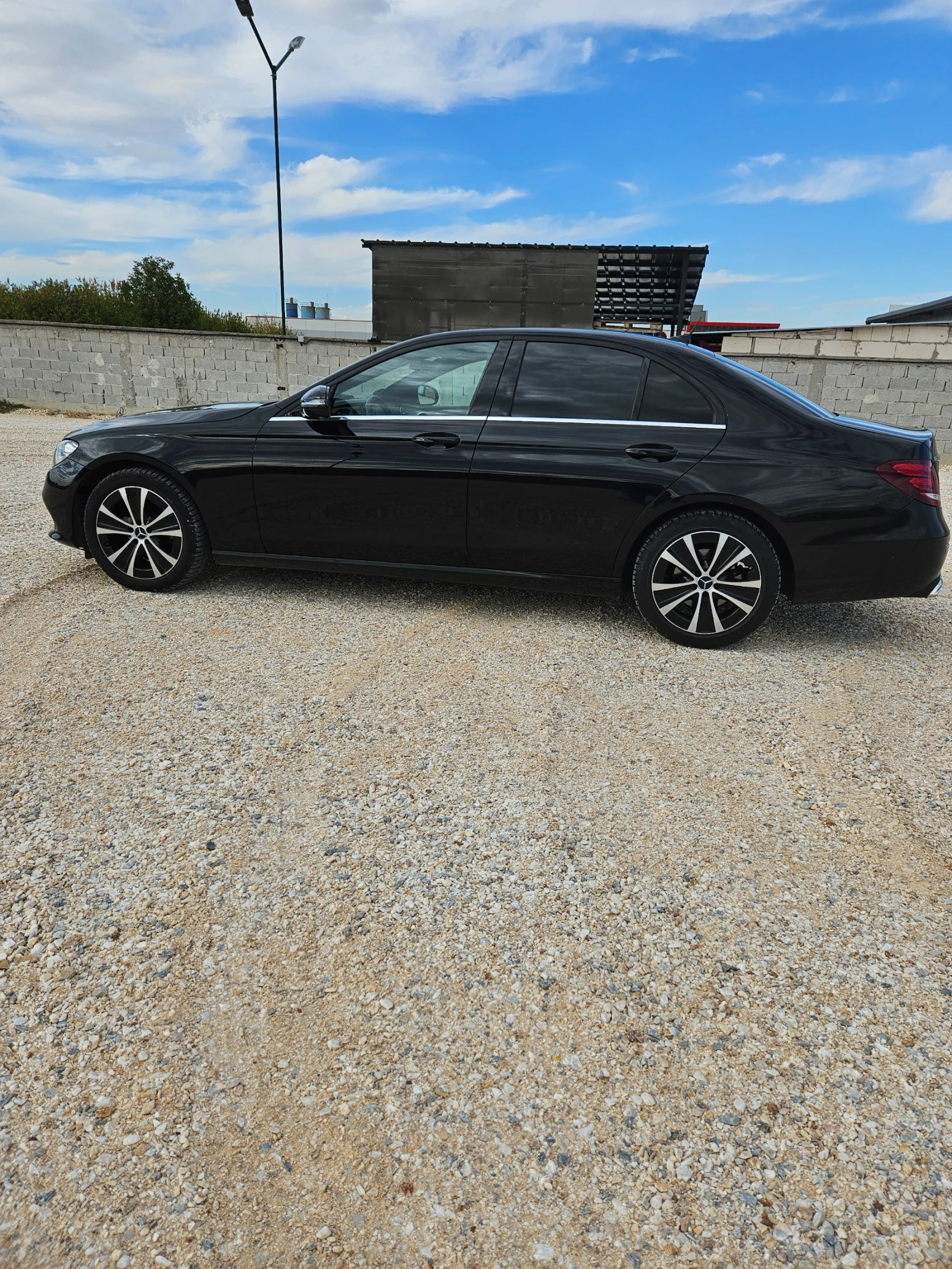 Mercedes-Benz E 200 W213 - изображение 3