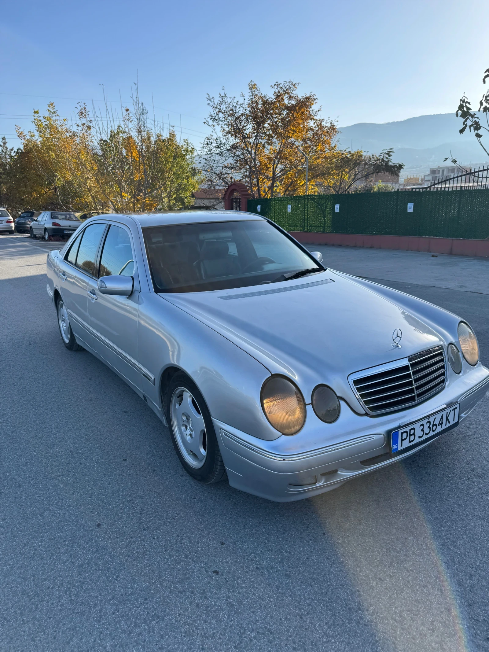 Mercedes-Benz E 270  - изображение 3