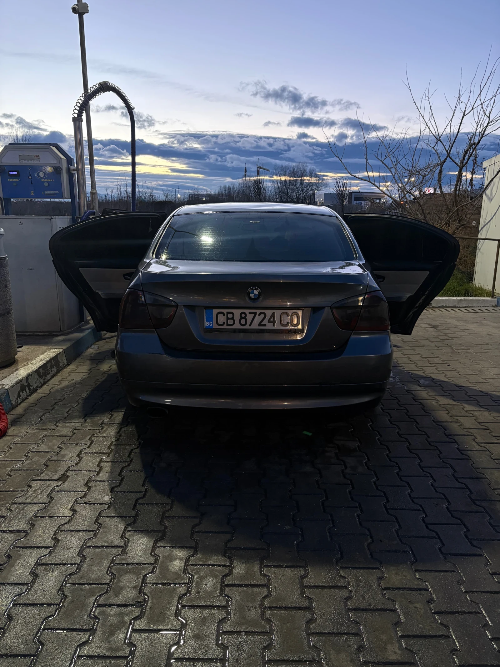 BMW 320, снимка 4 - Автомобили и джипове - 53713789