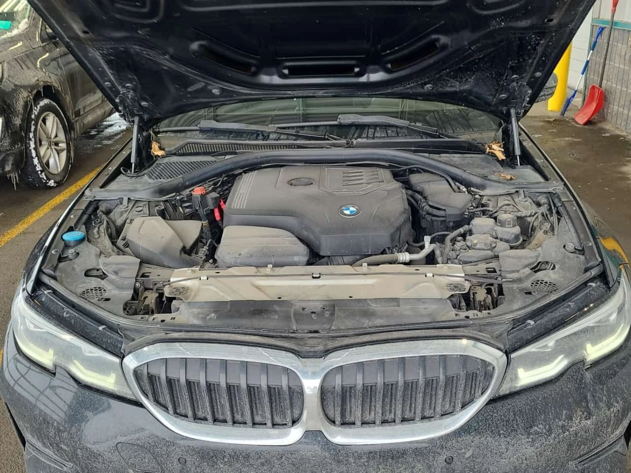 BMW 330 330I XDRIVE  CARFAX, снимка 17 - Автомобили и джипове - 53977641