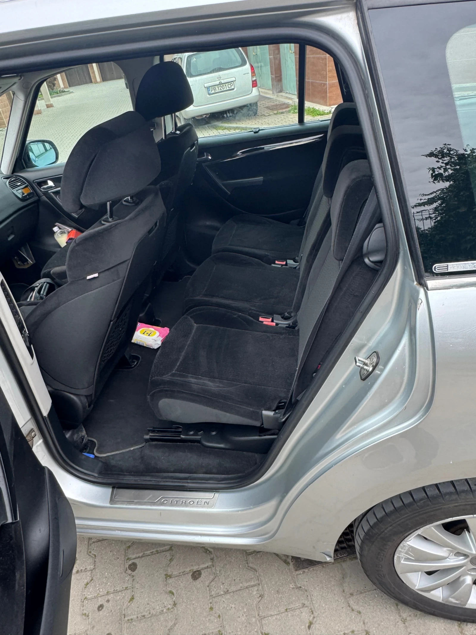 Citroen C4 Picasso, снимка 9 - Автомобили и джипове - 54315948