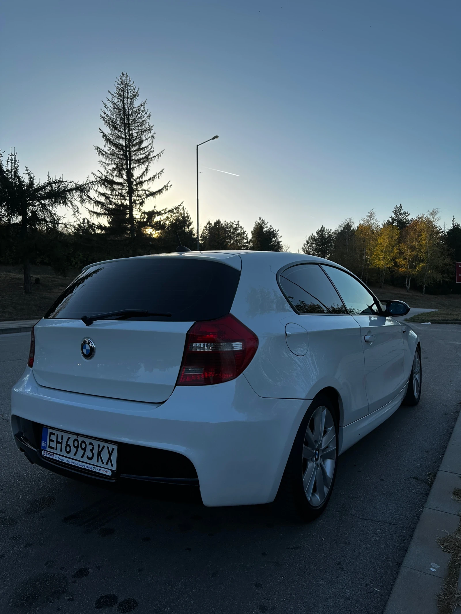 BMW 118, снимка 4 - Автомобили и джипове - 54095526