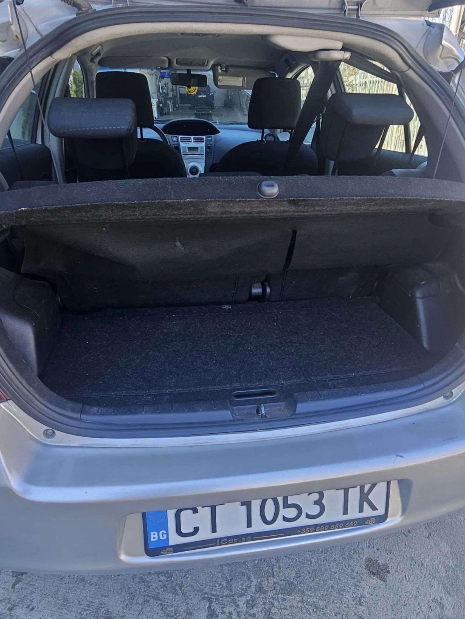 Toyota Yaris, снимка 8 - Автомобили и джипове - 54113772