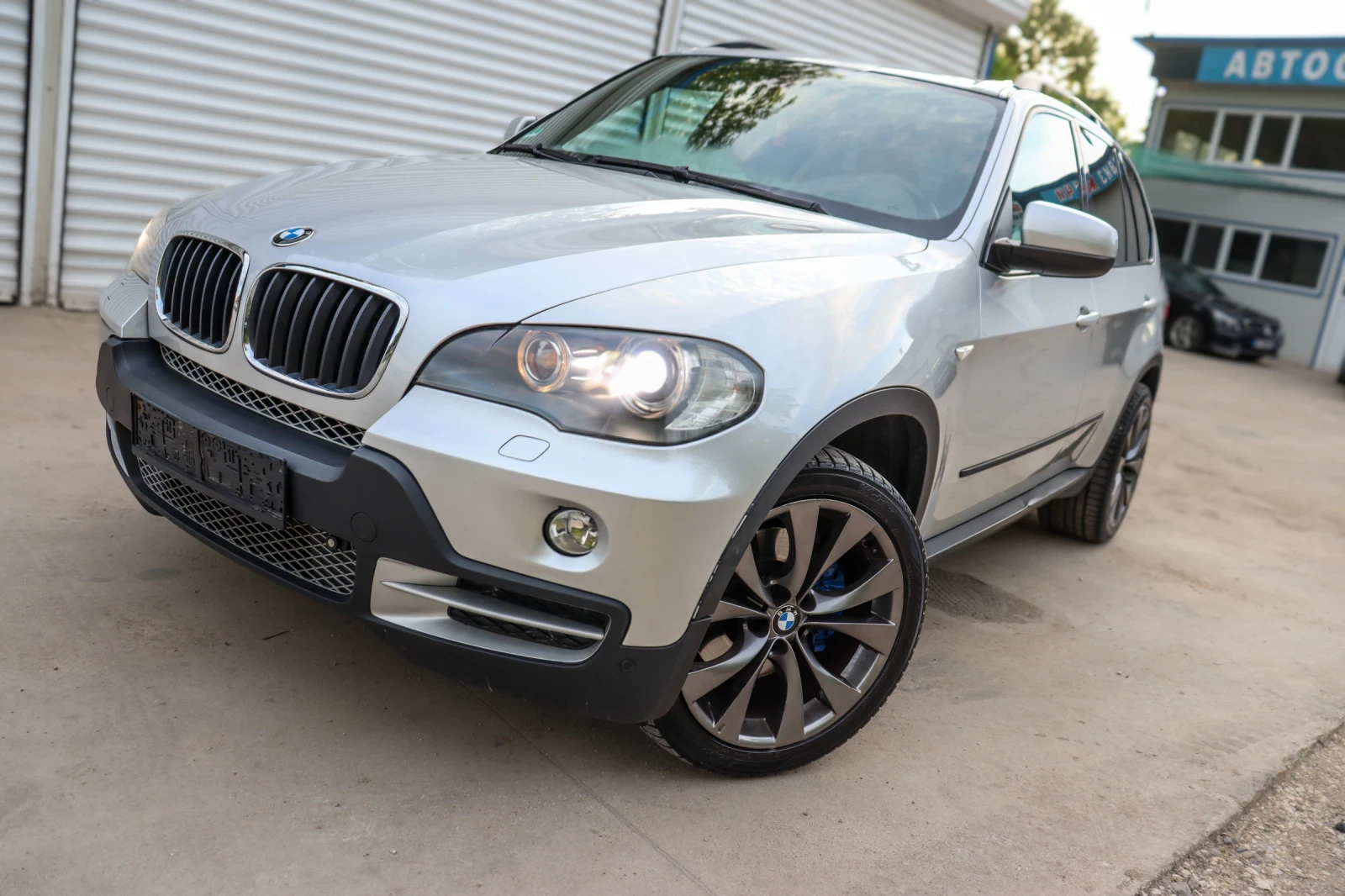 BMW X5 3.0d HedUp Pano Keyless, снимка 2 - Автомобили и джипове - 54388937