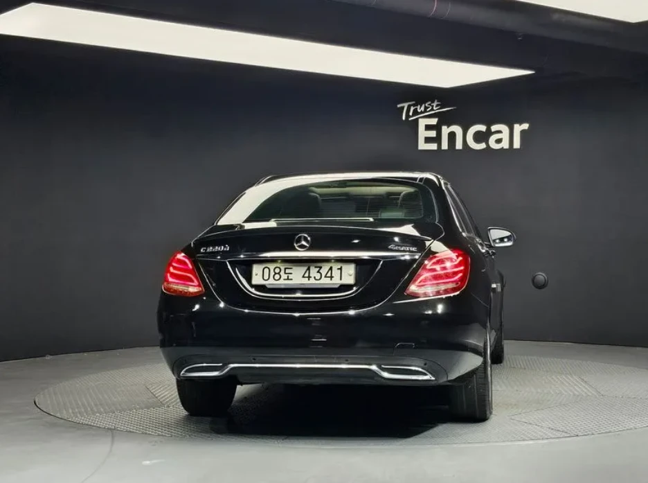 Mercedes-Benz C 220 W 205 D 4MATIC, снимка 4 - Автомобили и джипове - 54466783