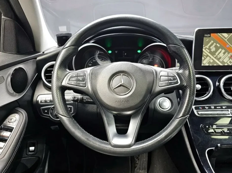 Mercedes-Benz C 220 W 205 D 4MATIC, снимка 13 - Автомобили и джипове - 54466783