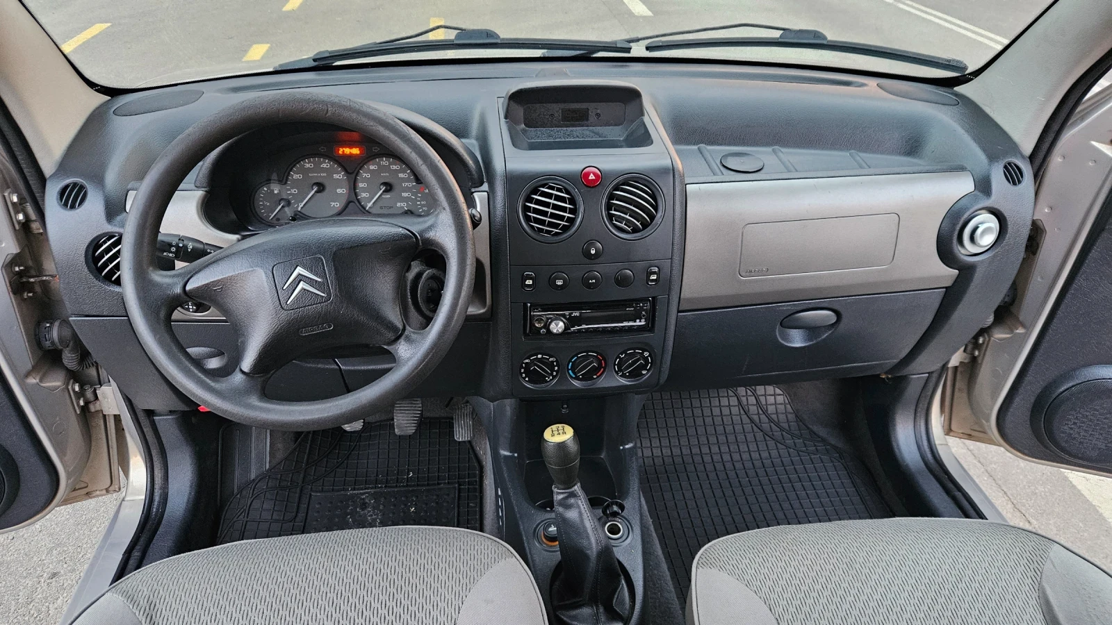 Citroen Berlingo 2.0 HDI, снимка 9 - Автомобили и джипове - 55631334