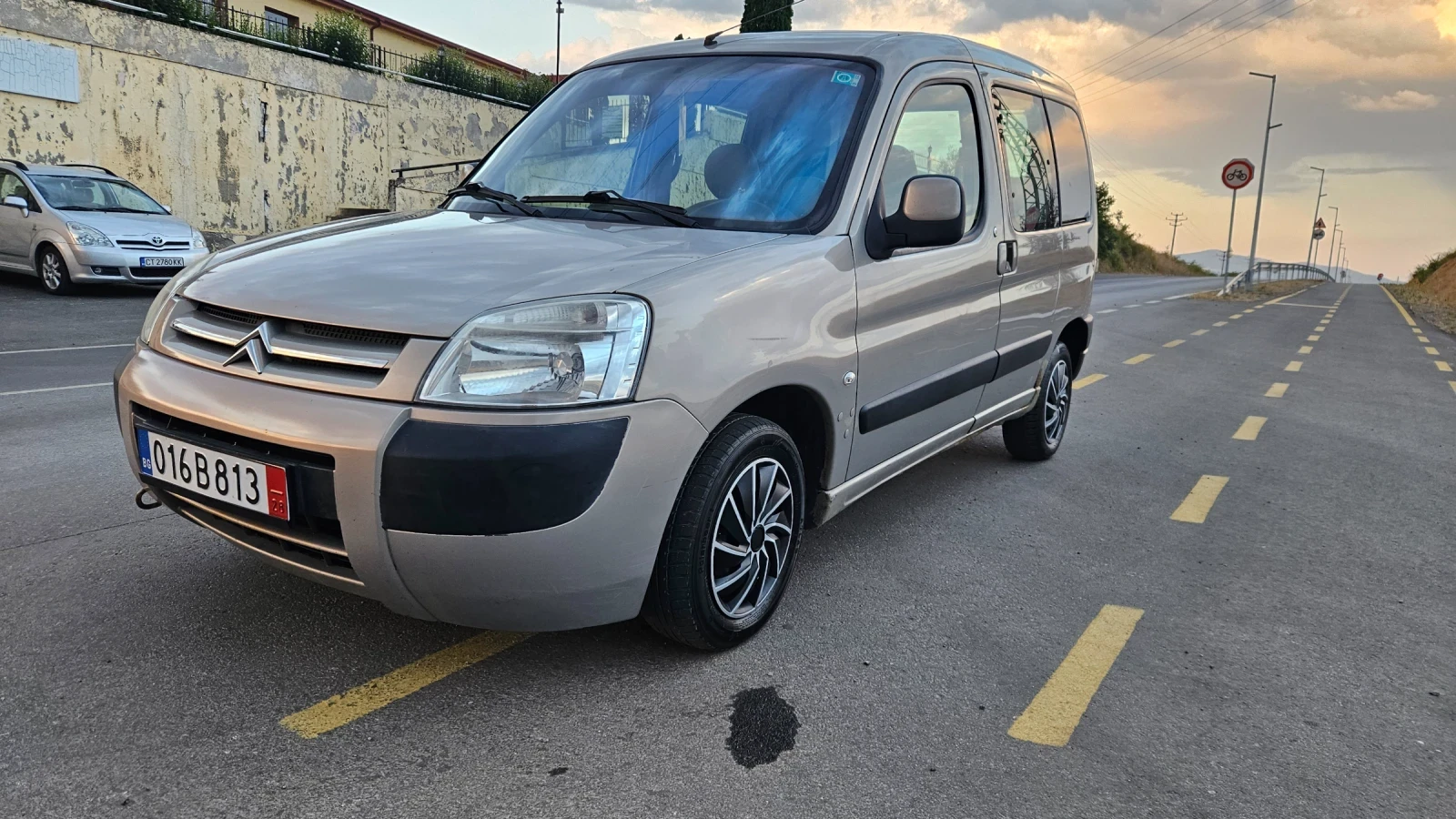 Citroen Berlingo 2.0 HDI, снимка 3 - Автомобили и джипове - 55631334