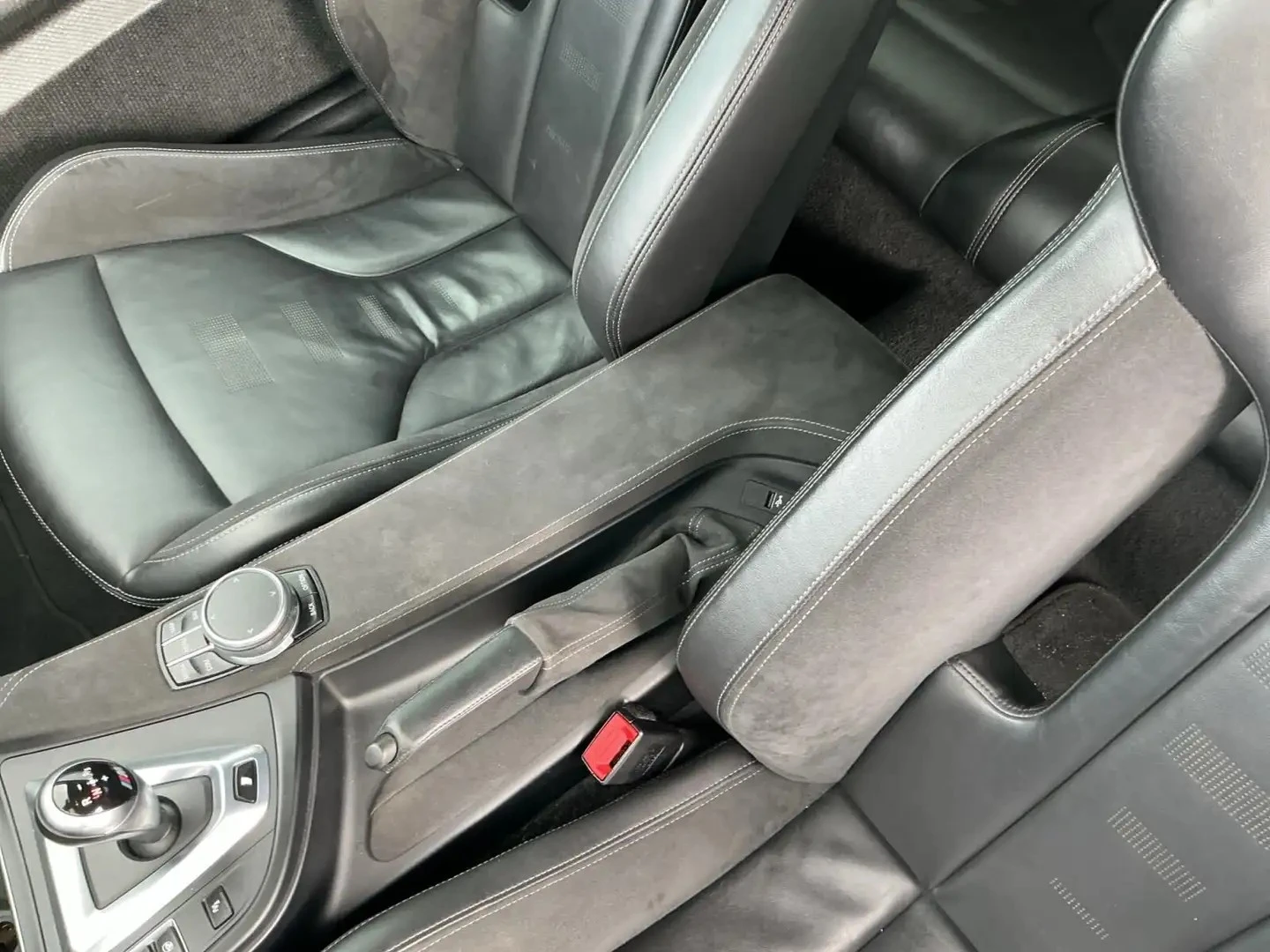 BMW M4 CS 1/3000 ЦЕНА ДО БЪЛГАРИЯ АВТОКРЕДИТ, снимка 14 - Автомобили и джипове - 55971757